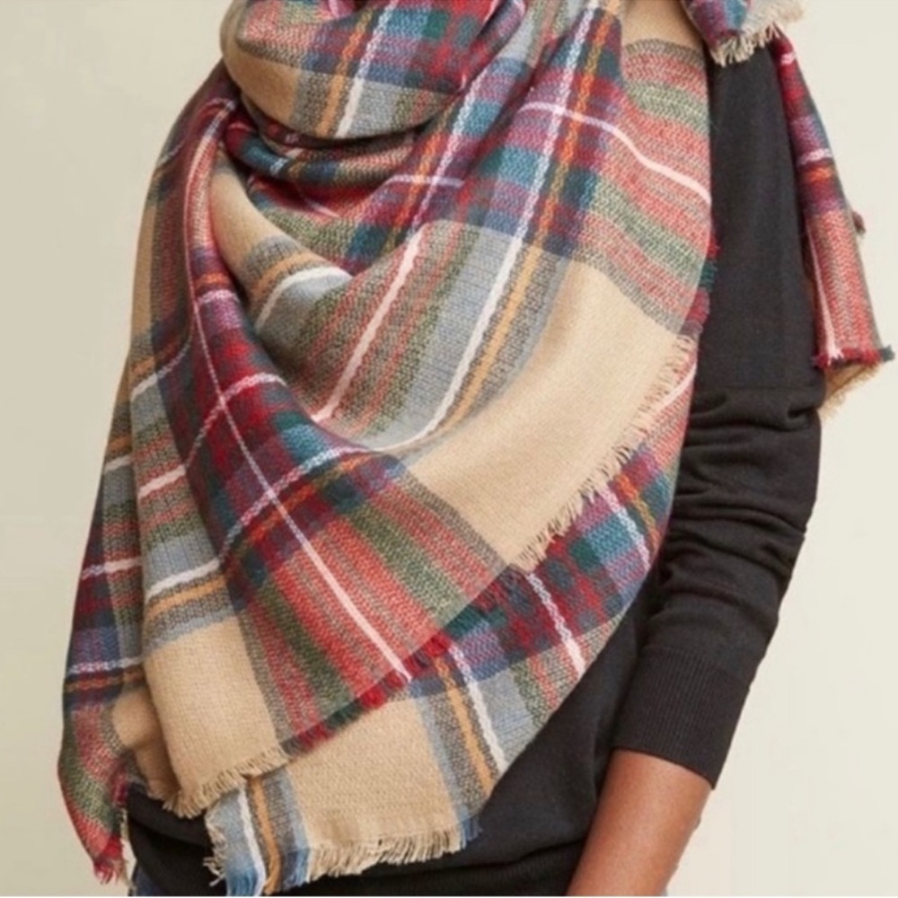 MODCLOTH Blanket Scarf Red Tan Tartan Plaid